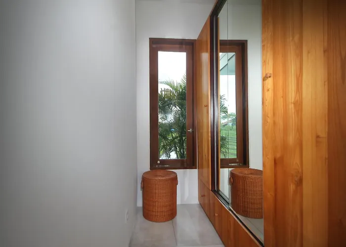 Nesara Hotel