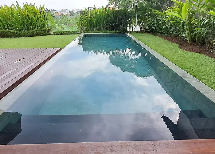 Nesara Hotel